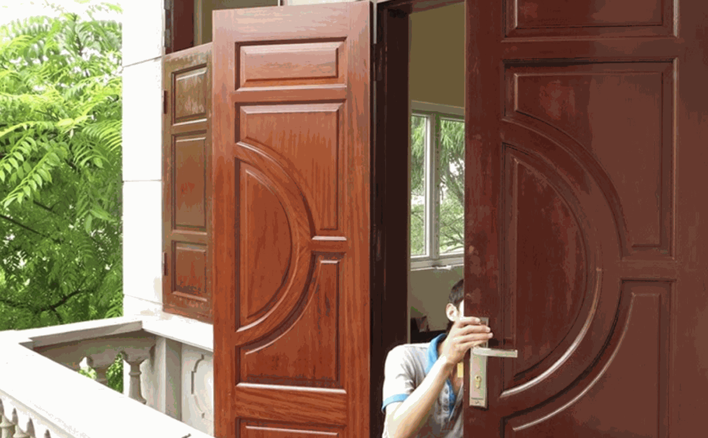 Dịch Vụ Sơn Đồ Gỗ Tại Nhà Uy Tín, Chất Lượng