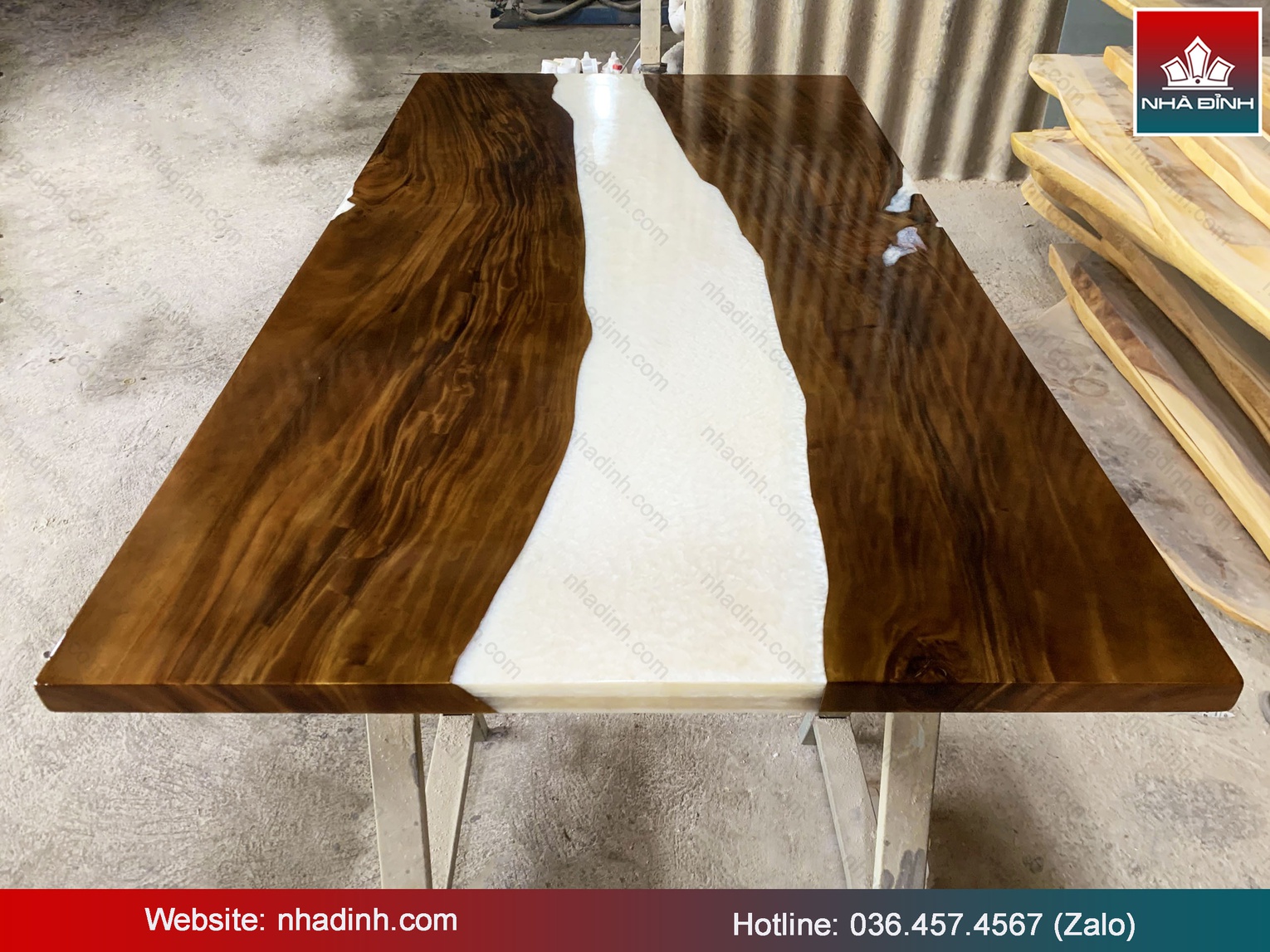 Mẫu Bàn Gỗ Me Tây Epoxy Cực Đẹp