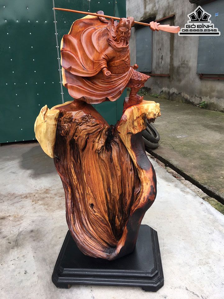 tượng gỗ Quan Công 