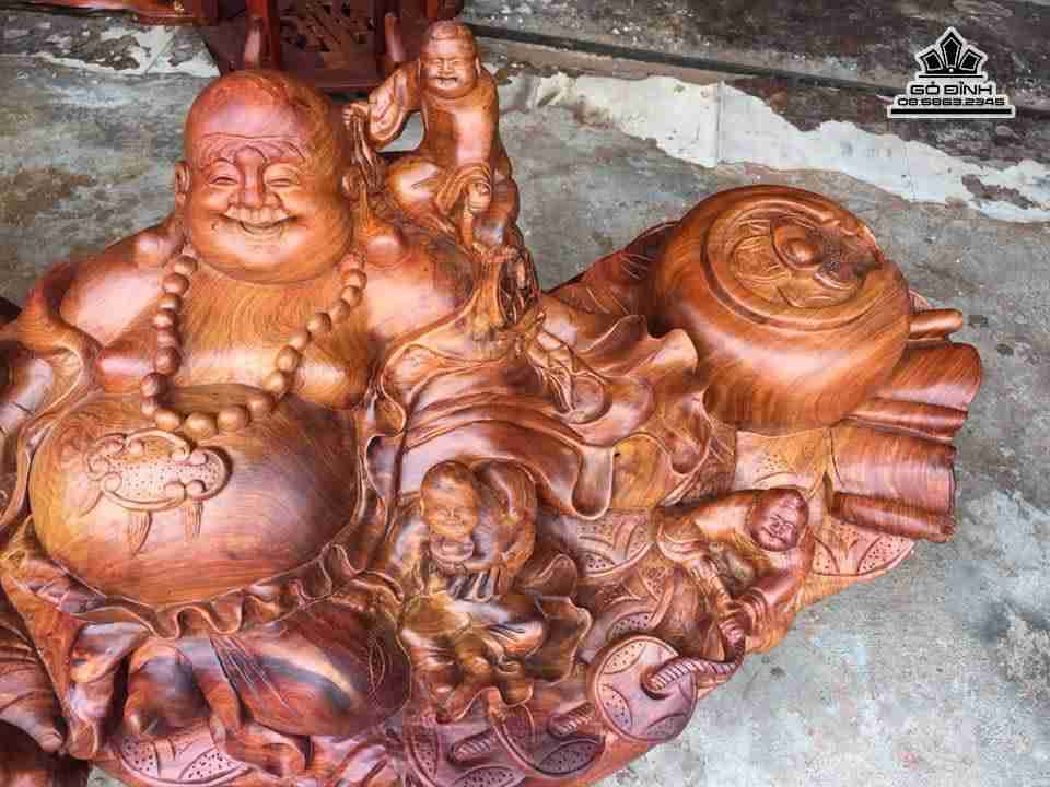 mua-Phat-di-lac-va-ngu-phuc-go-huong-rong-100-cao-55-sau-45-cm