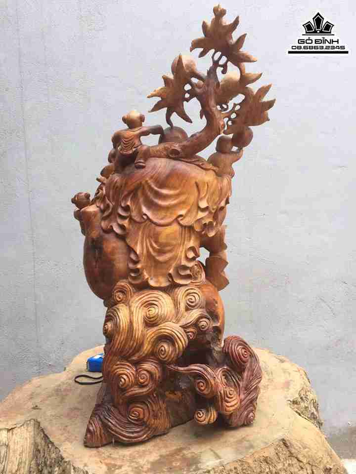 Tượng Phật Di Lặc Vác Cành Đào Gỗ Xá Xị (Gù Hương) 1