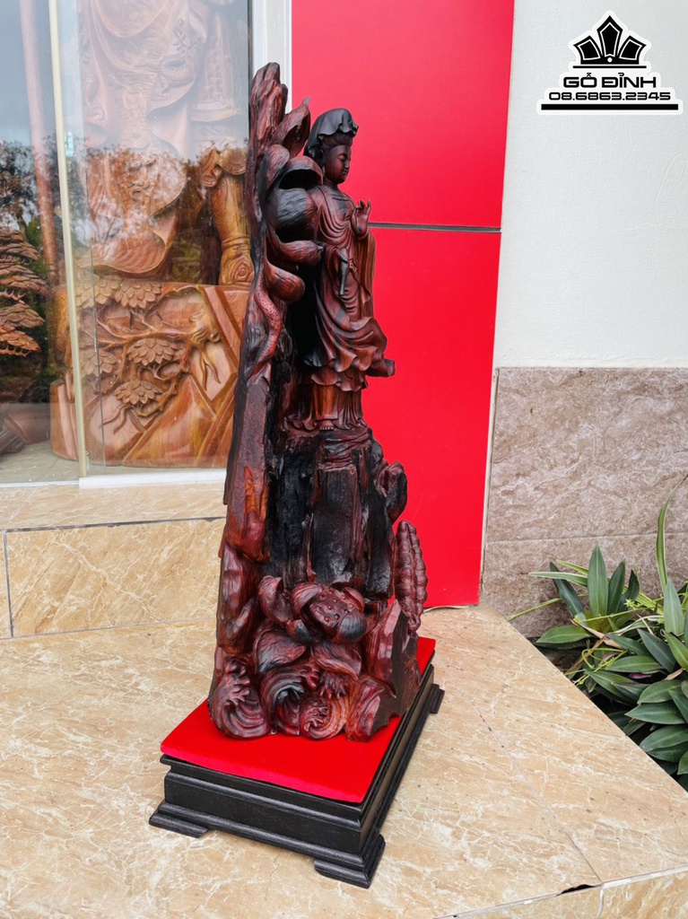 Tượng Phật Bà Quan Âm Gỗ Trắc Cao 62 Ngang 26 Sâu 25 (cm)