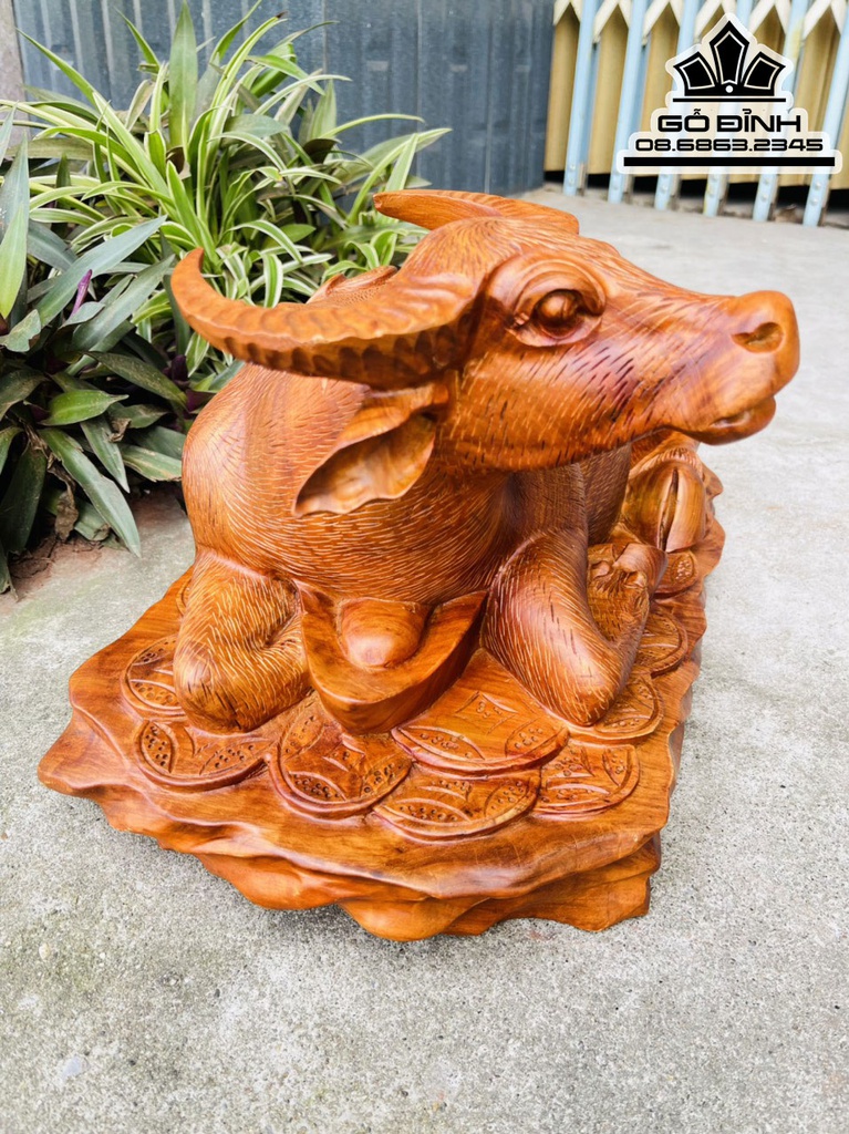 Tượng Trâu Phong Thủy Gỗ Hương Cao 26 Ngang 43 Sâu 28 (cm)