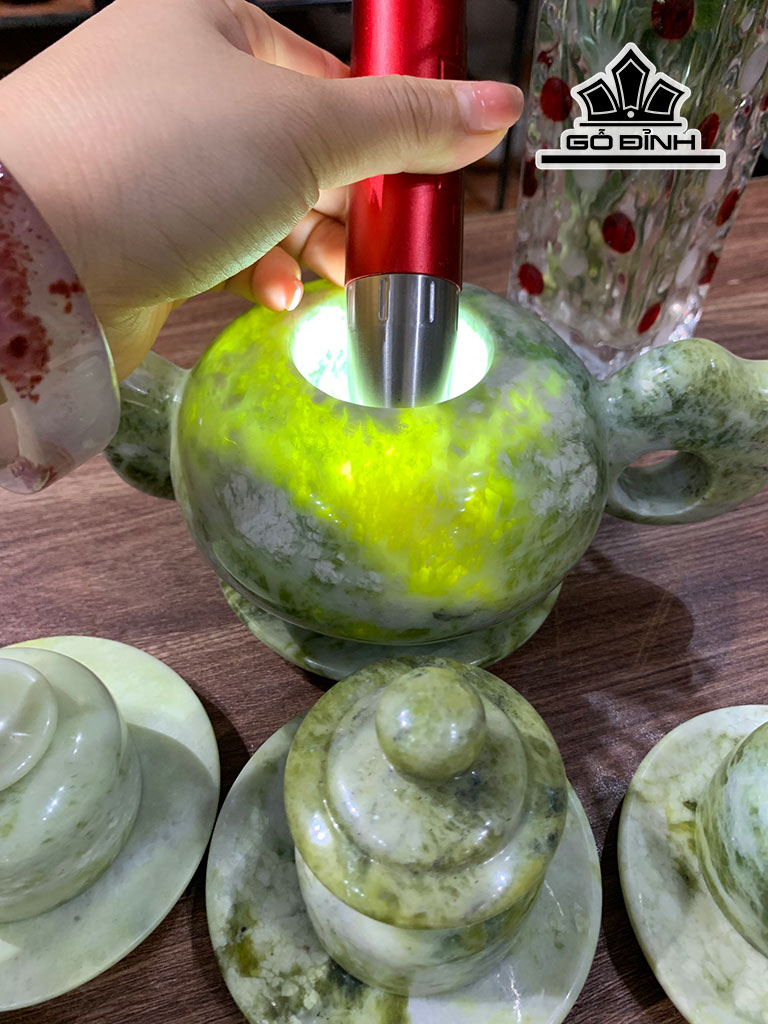 Bộ Ấm Chén Đá Ngọc