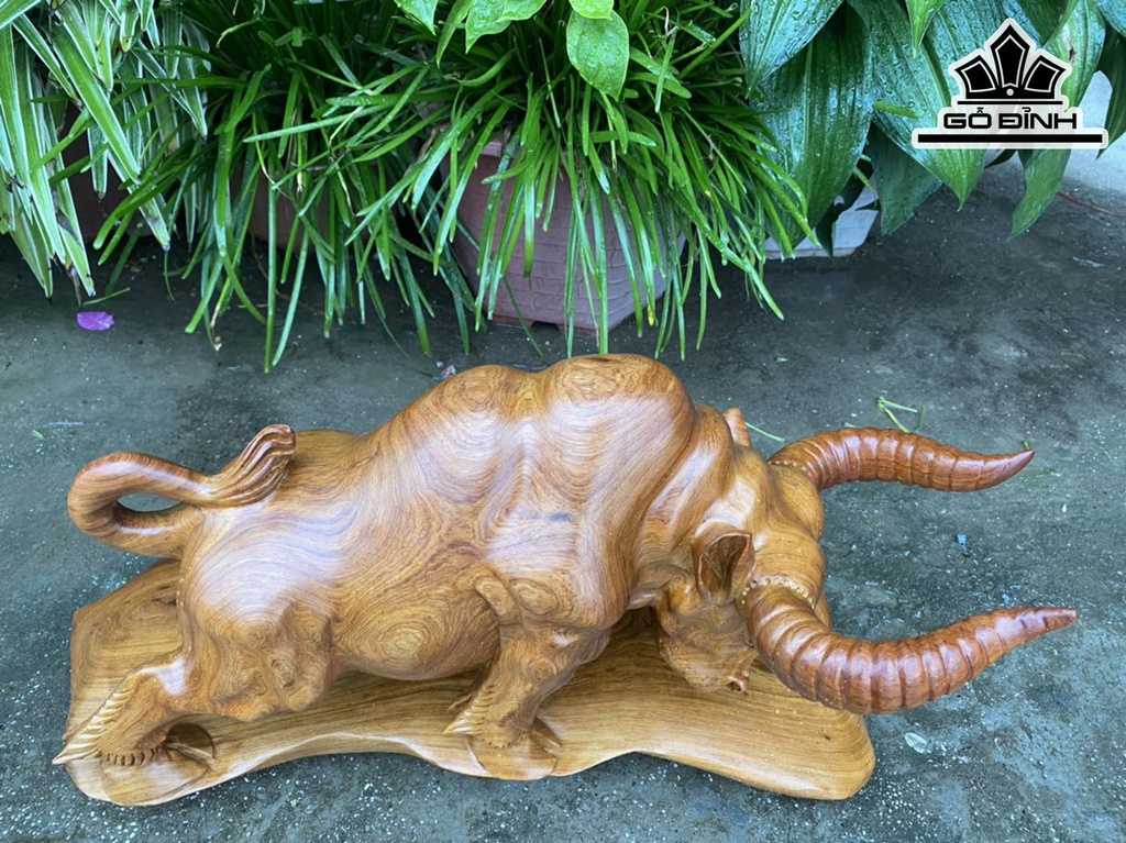 Tượng Bò Tót Gỗ Hương Cao 27 Ngang 48 Sâu 20 (cm)
