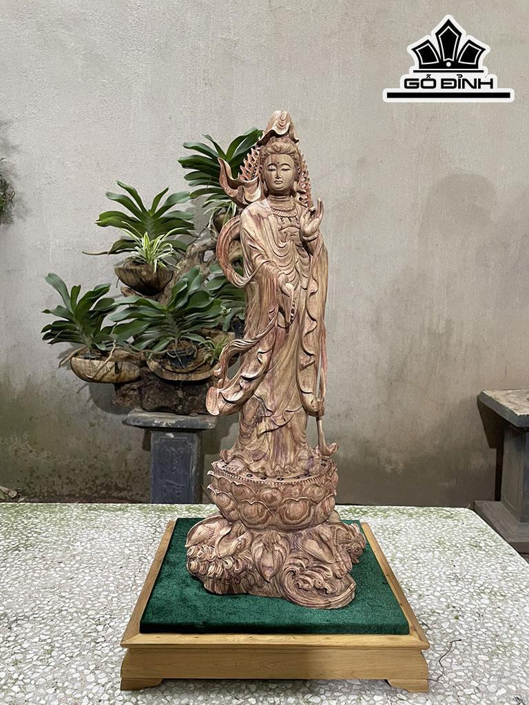 Tượng Quán Thế Âm Bồ Tát Gỗ Sưa Cao 60 Ngang 25 Sâu 23 (cm)