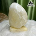Tác Phẩm Đá Thạch Anh Cao 20 Sâu 12 (cm) 2,9kg