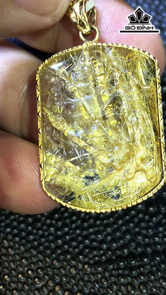 Mặt Dây Chuyền Đá Thạch Anh Tóc Vàng Cao 33 Ngang 24 Sâu 8,6 (mm) 13,6gr