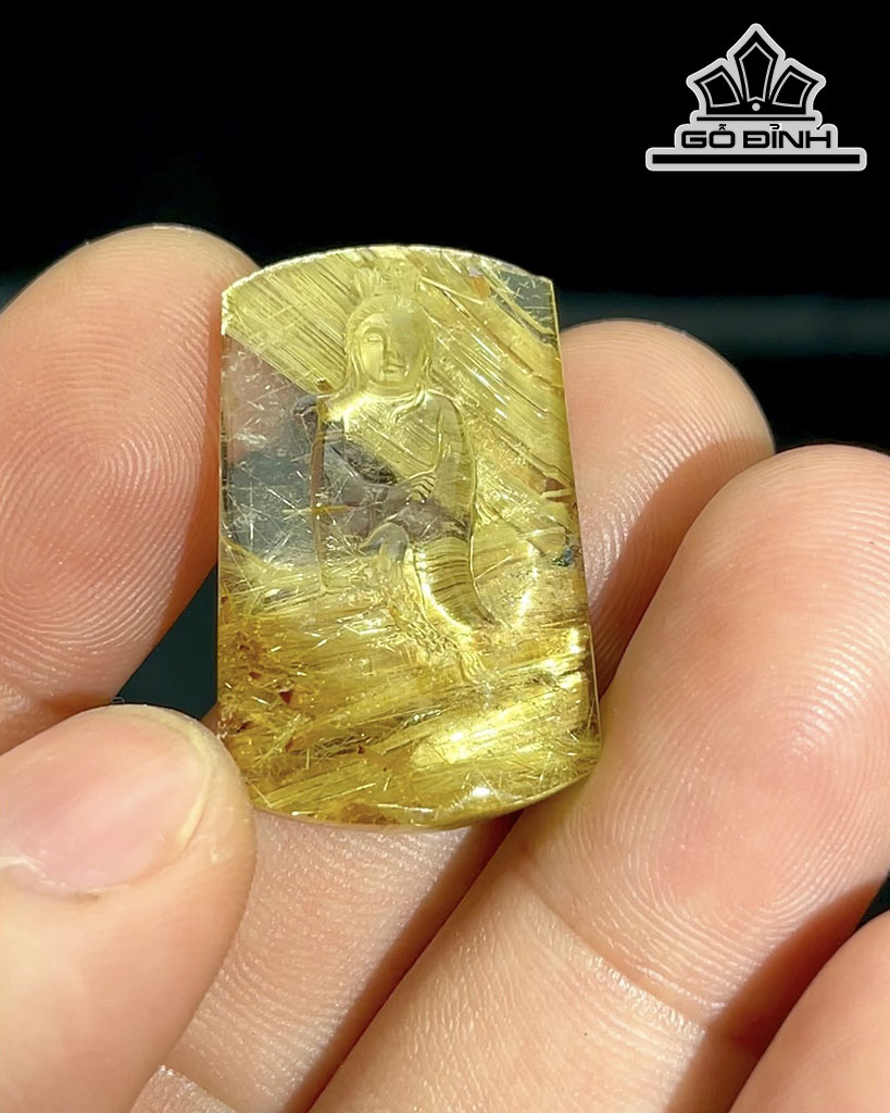 Mặt Dây Chuyền Quan Âm Đá Thạch Anh Tóc Vàng Cao 30,8 Ngang 19,5 Sâu 6,3 (mm) 32,6cts