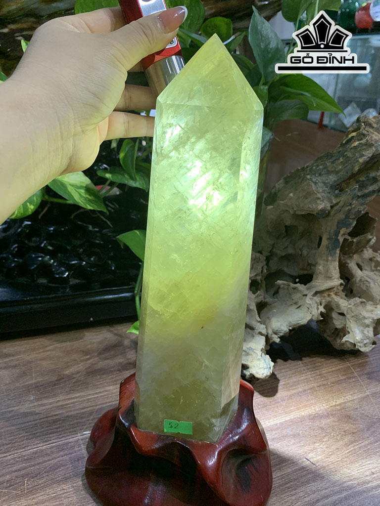 Trụ Đá Thạch Anh Vàng Cao 32,6 Ngang 17 (cm) 3,2kg