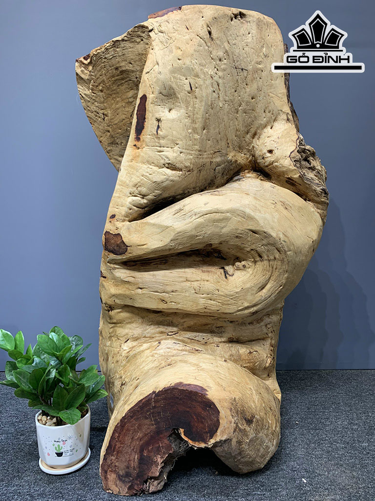 Tượng Phật Bà Quan Âm Gỗ Hương Cao 86 Ngang 55 Sâu 47 (cm)