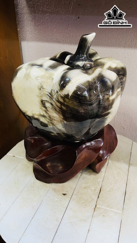 Quả Bí Ngô Gỗ Hóa Ngọc Cao 30 Ngang 22 (cm) 11,5kg