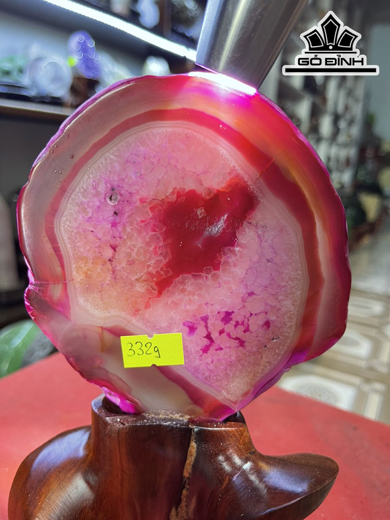 Tác Phẩm Đá Mã Não Cao 21 (cm) 0,6kg