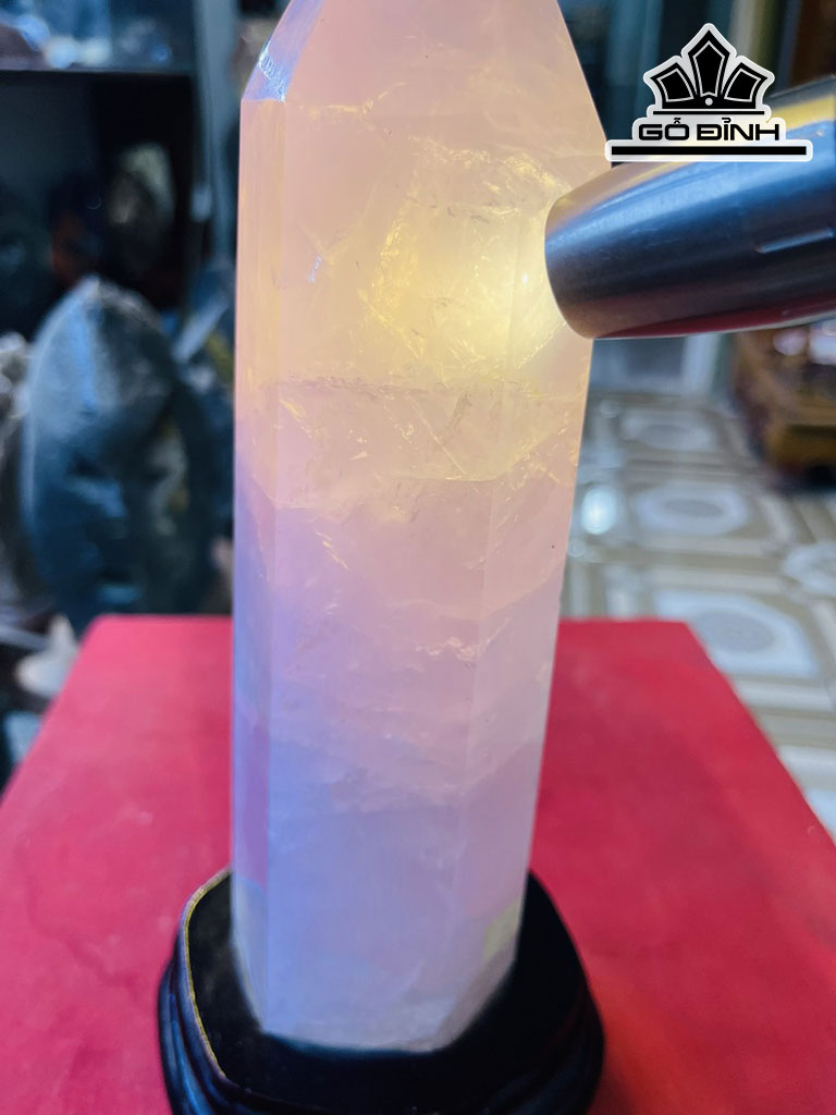 Trụ Thạch Anh Hồng Cao 28 (cm) 1,5kg
