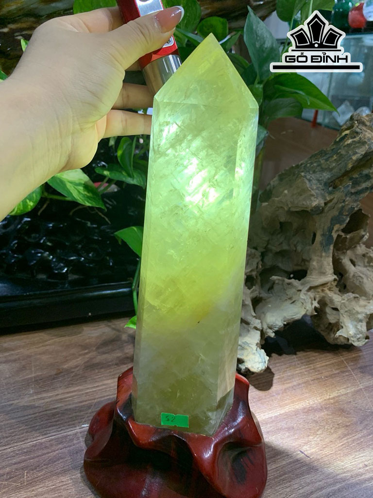 Trụ Đá Thạch Anh Vàng Cao 32,6 Ngang 17 (cm) 3,2kg