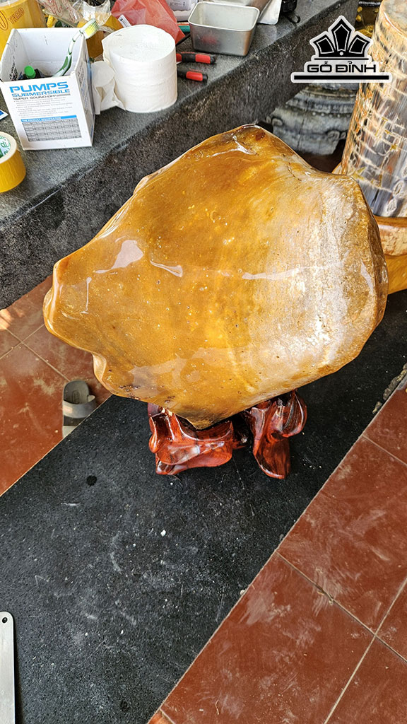 Tác Phẩm Đá Mã Não Vàng Cao 51 Ngang 35 (cm) 28kg