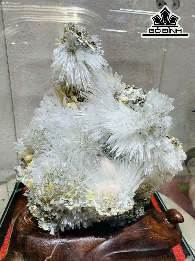 Bông Hoa Ưu Đàm Đá Trầm Tích Cao 33 Ngang 19 (cm) 3,9kg