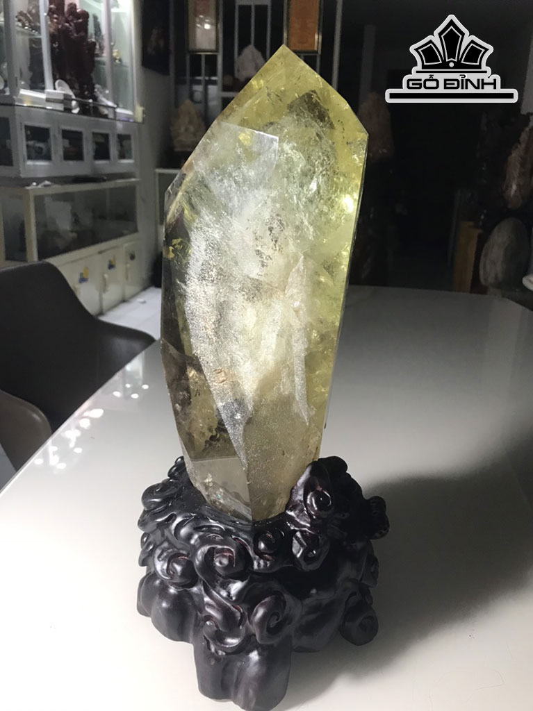 Trụ Đá Thạch Anh Vàng Cao 42 Ngang 14 (cm) 6,1kg (4,9kg Nguyên Đá)
