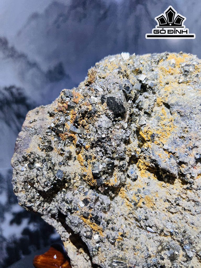 Vàng Găm Tinh Thể Đá Pyrite Cao 24 Ngang 18 (cm) 3,2kg