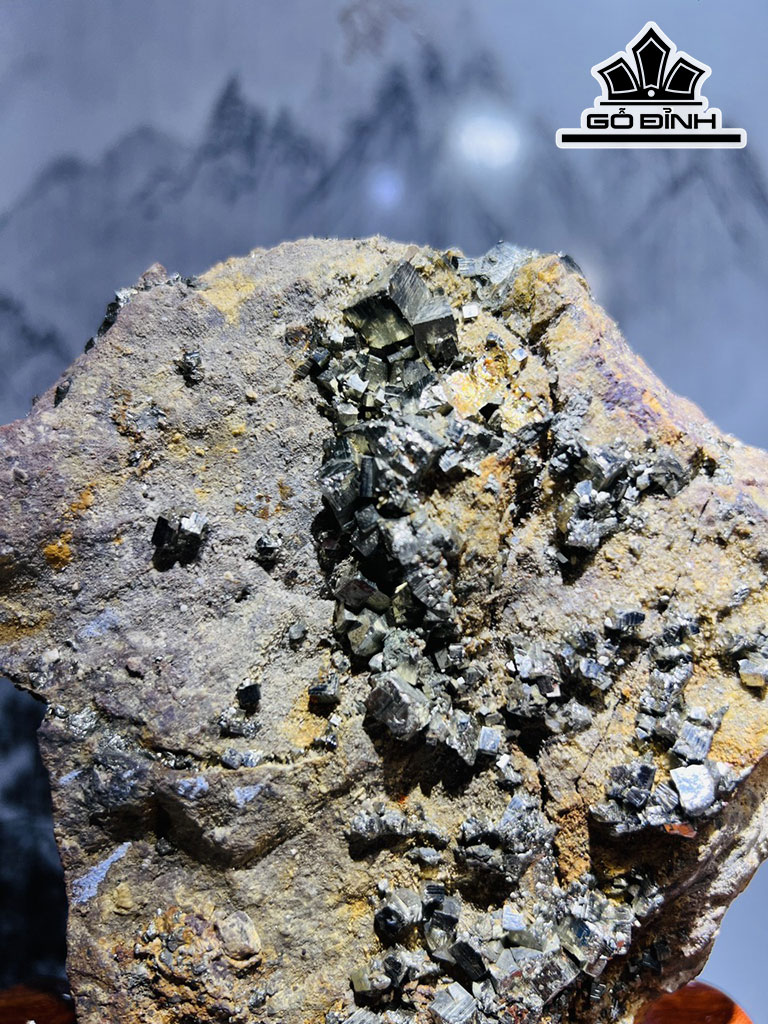 Vàng Găm Tinh Thể Đá Pyrite Cao 24 Ngang 18 (cm) 3,2kg