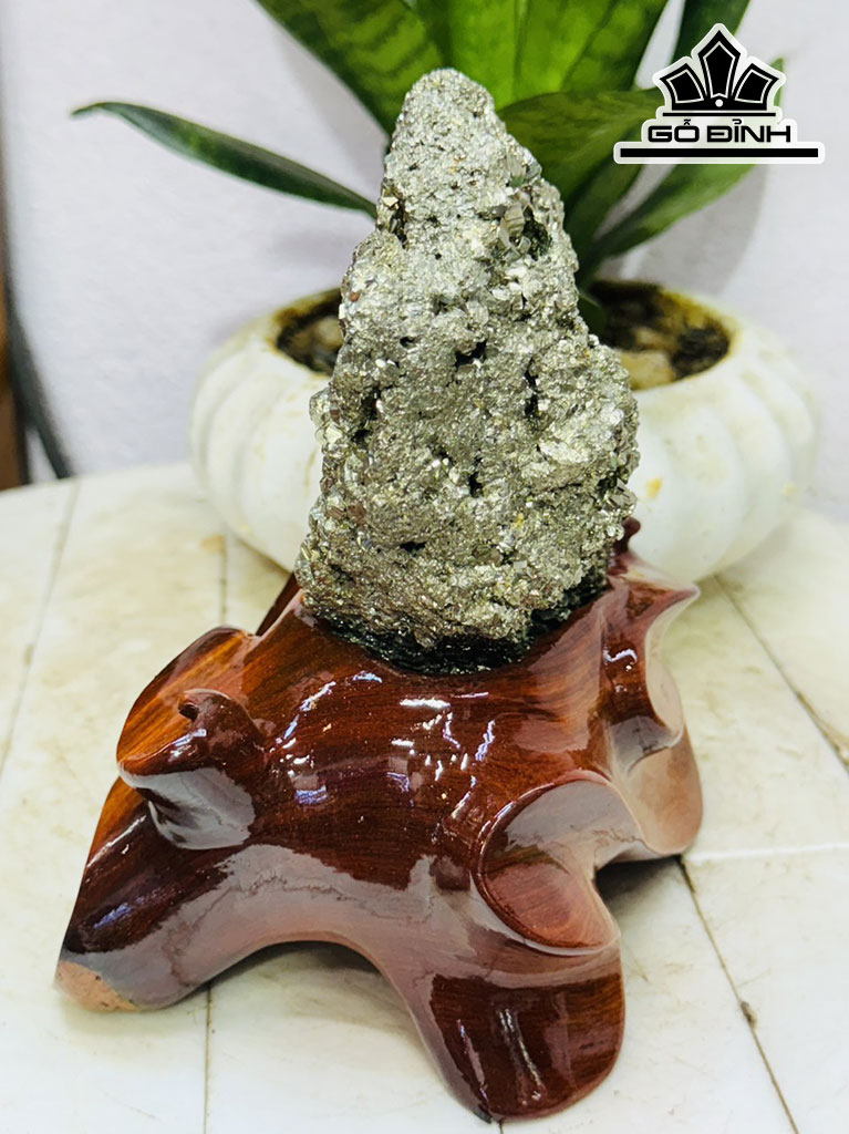 Vàng Găm Tinh Thể Đá Pyrite Cao 17 Ngang 10 (cm) 1,7kg