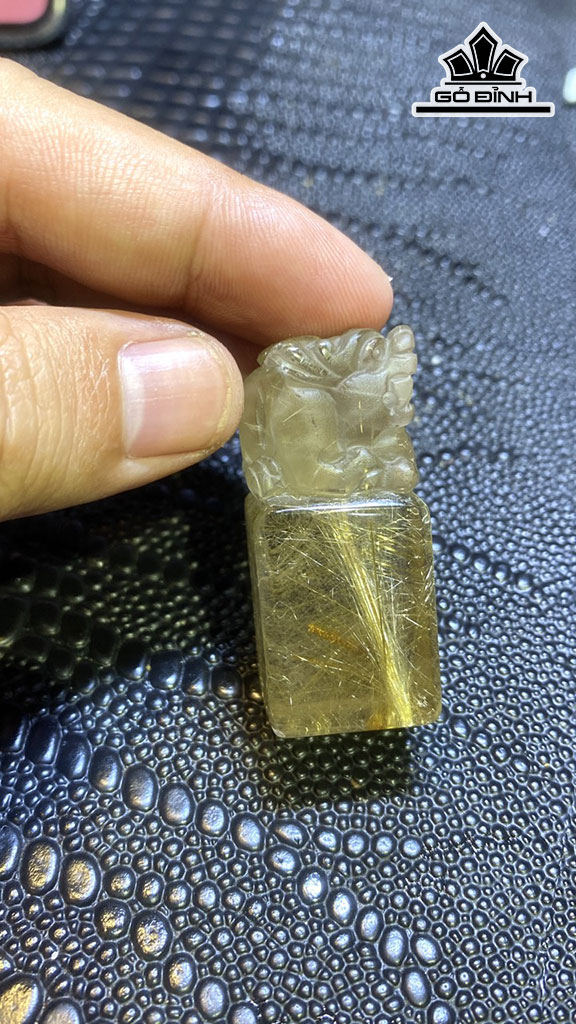 Ấn Tỳ Hưu Đá Thạch Anh Tóc Vàng Cao 45 Ngang 20 Sâu 20 (mm) 40g