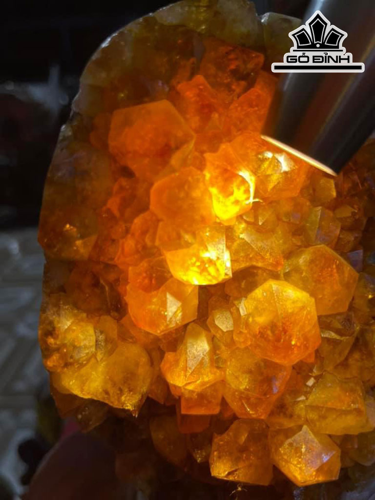tinh-the-da-thach-anh-vang-cao-31-cm-46kg-436911