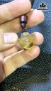 Mặt Dây Chuyền Kim Nguyên Bảo Đá Thạch Anh Tóc Vàng Cao 20 Ngang 21 Sâu 11,6 (mm) 8,8g