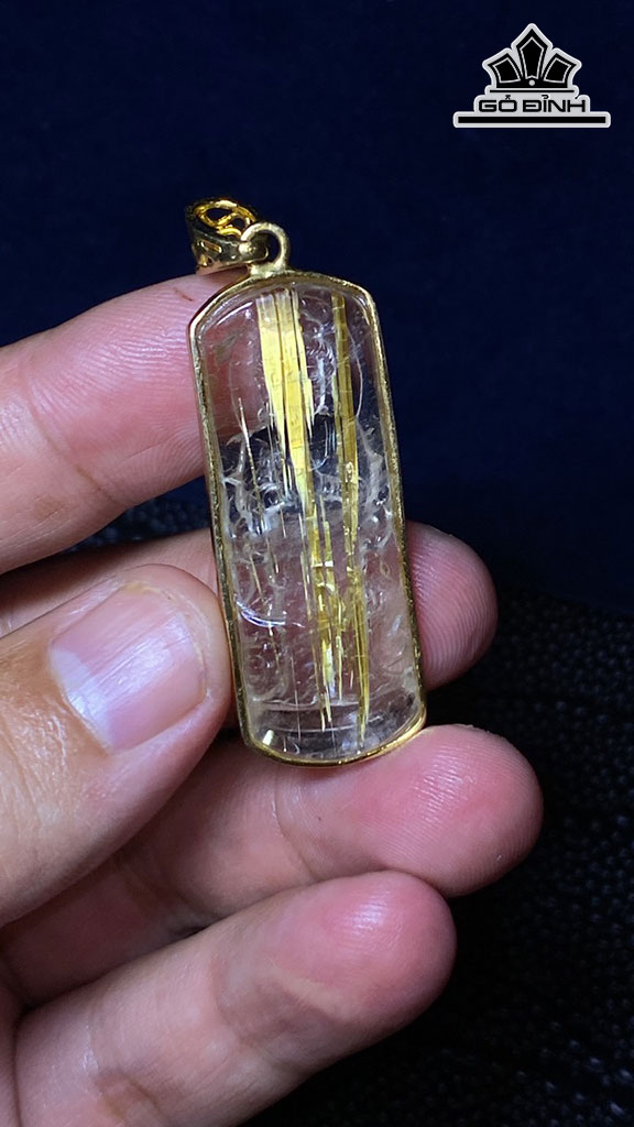 Mặt Dây Chuyền Quan Âm Đá Thạch Anh Tóc Vàng Cao 42 Ngang 16 Sâu 7,3 (mm) 10g