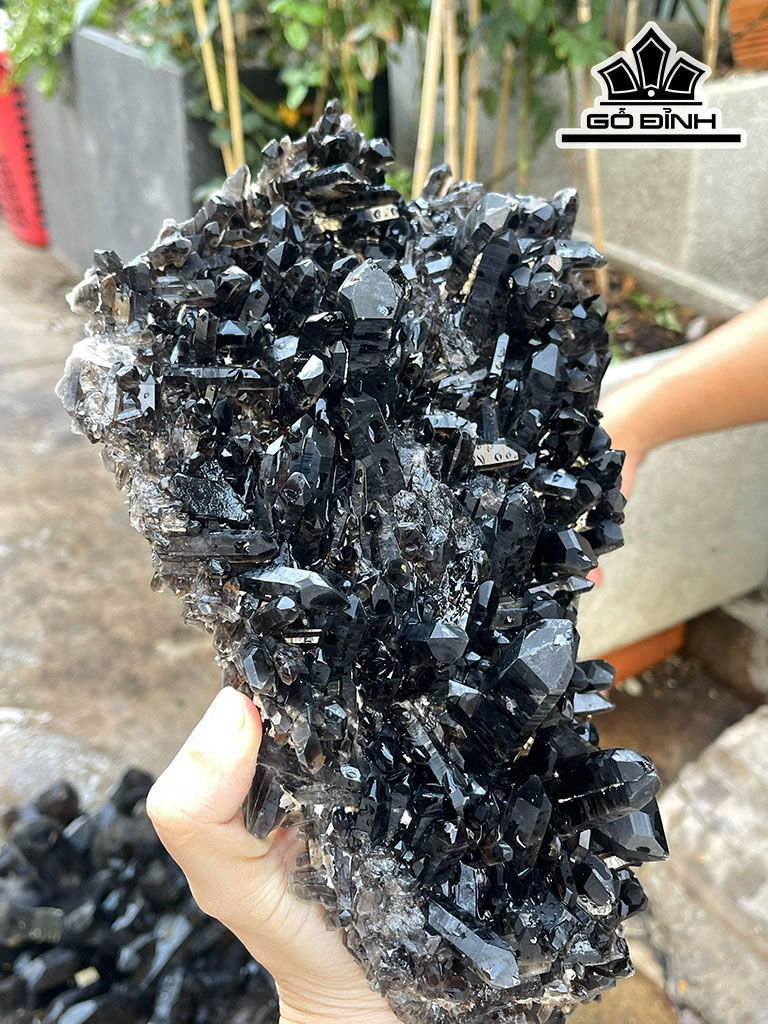 Tác Phẩm Đá Thạch Anh Khói ( Smoky Quartz ) 3,066kg