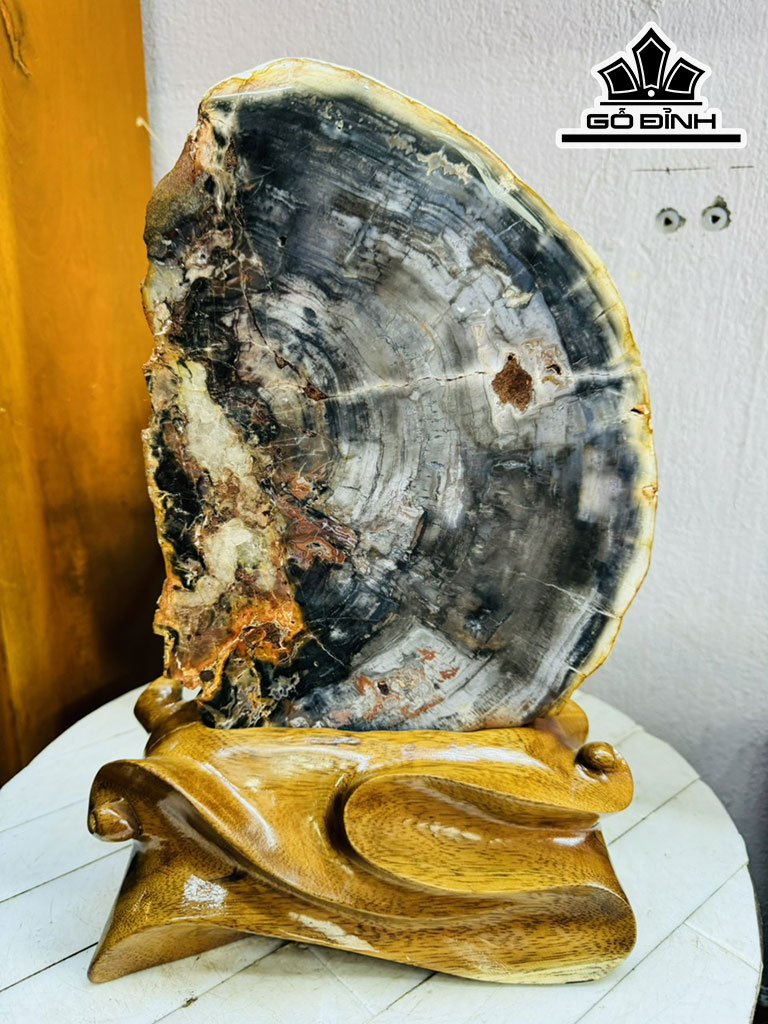 Tác Phẩm Lát Gỗ Hóa Ngọc Cao 36 Ngang 20 (cm) 4,8kg