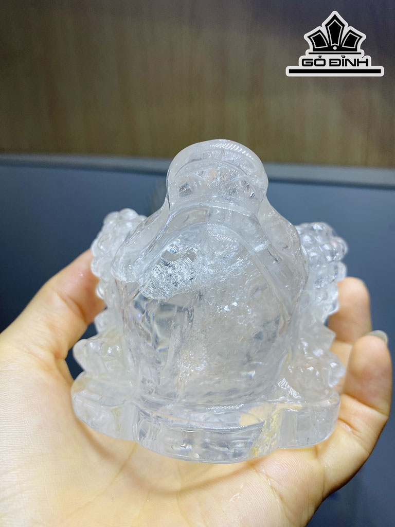 Cụ Thiềm Thừ Đá Thạch Anh Trắng Cao 10 Ngang 8 Sâu 6,5 (cm)