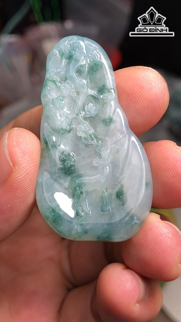 Mặt Dây Chuyền Lộc Mai Hoa Bay Đá Cẩm Thạch Cao 47 Ngang 26,3 Sâu 5 (mm) 10,9g