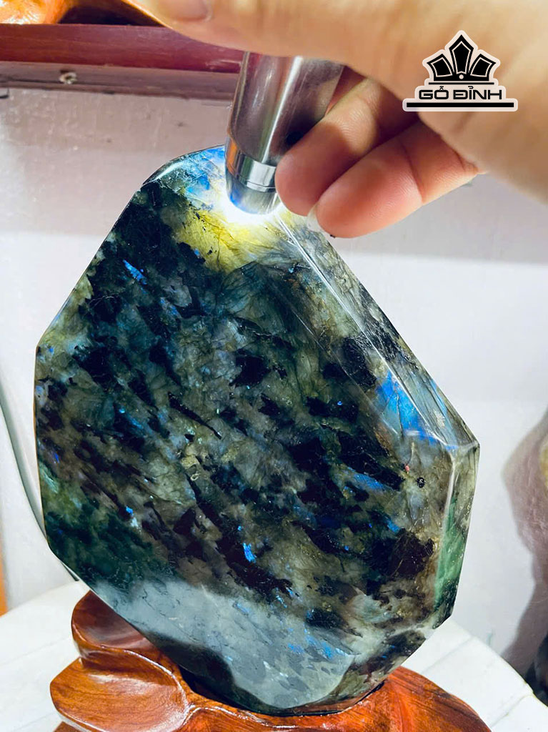 tac-pham-da-xa-cu-labradorite-cao-32-ngang-18-cm-38kg-453236