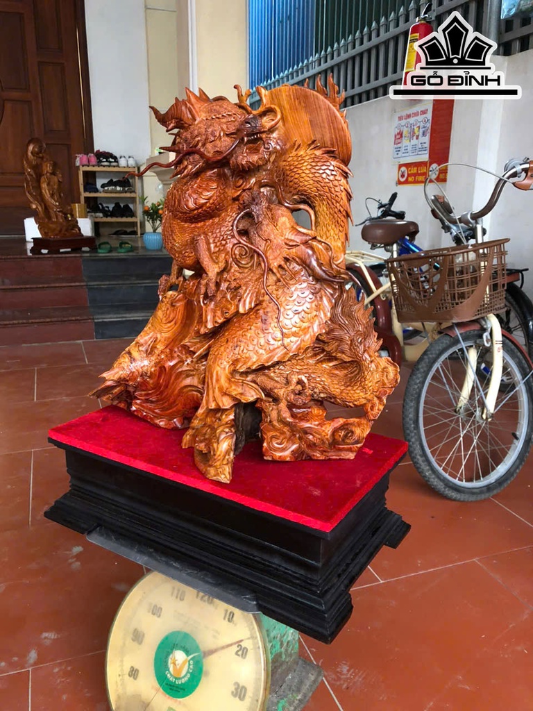 tuong-ca-chep-hoa-rong-go-cam-cao-65-ngang-47-sau-23-cm-462379
