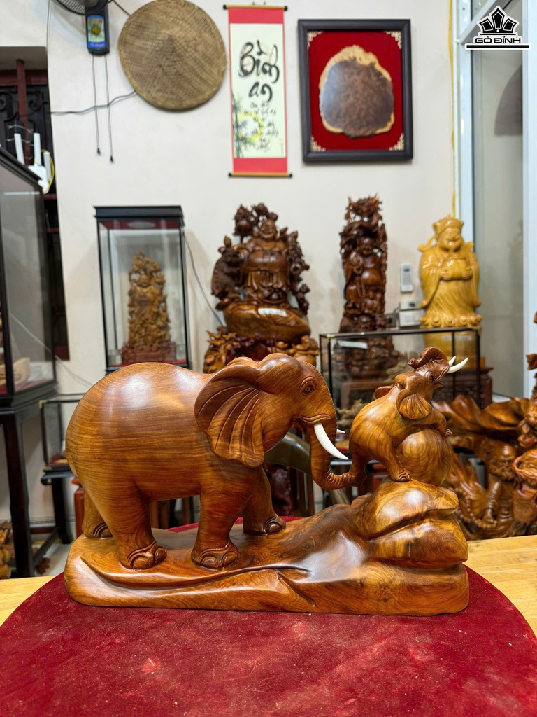 tuong-voi-mau-tu-go-huong-cao-25-ngang-42-sau-14-cm-464269
