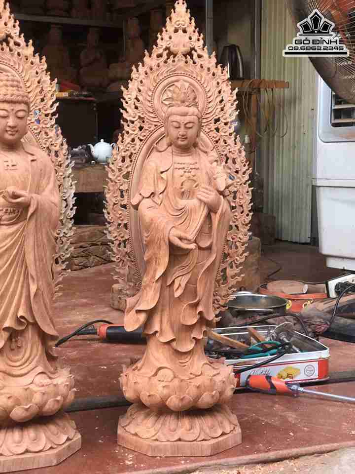 Tượng Đại Thế Chí Bồ Tát Gỗ Hương  Cao 60 Ngang 20 Sâu 20 (cm)