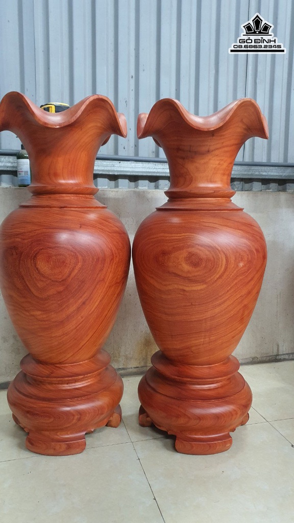 Cặp Lục Bình Gỗ Hương Đỏ Cao 105 Đường Kính 46 (cm)
