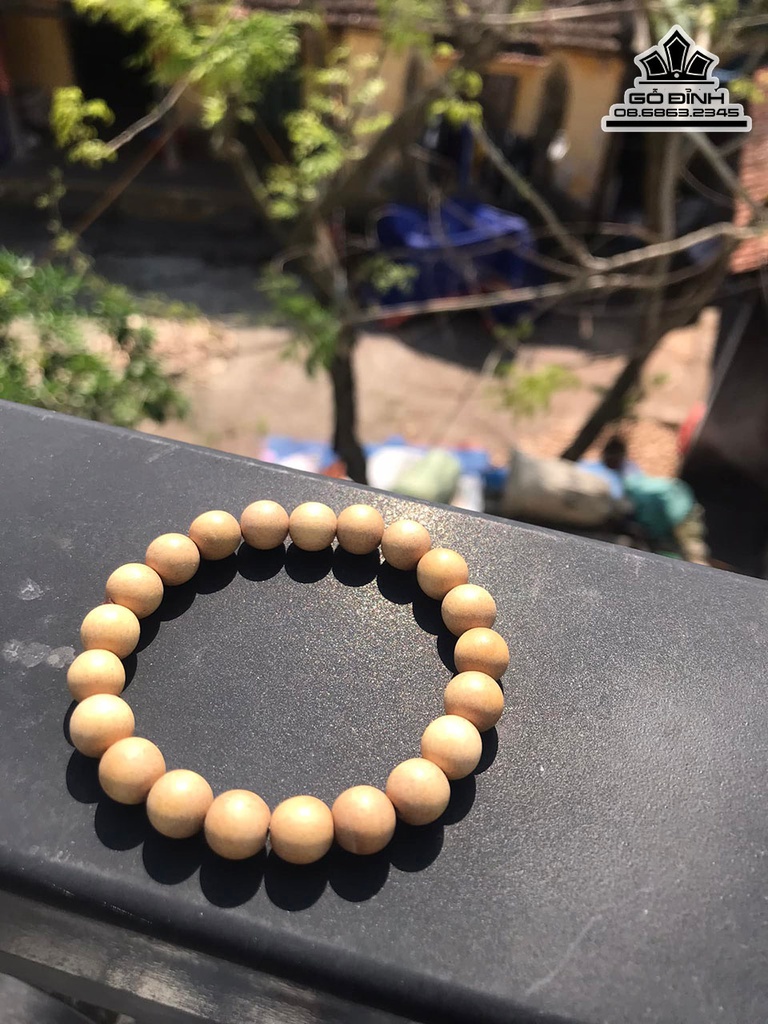Vòng Tay Hạt Tròn Gỗ Đàn Hương 16 Li