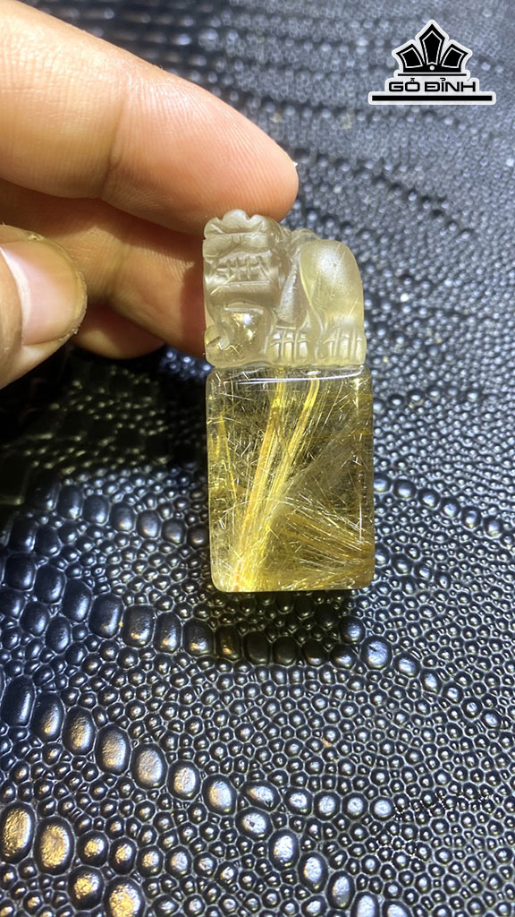 Ấn Tỳ Hưu Đá Thạch Anh Tóc Vàng Cao 45 Ngang 20 Sâu 20 (mm) 40g