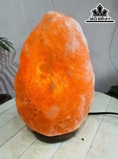 Tác Phẩm Đá Muối Himalaya Cao 23 Ngang 17 (cm) 5,4kg