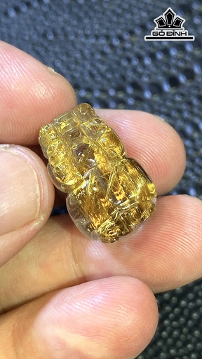 Mặt Dây Chuyền Tỳ Hưu Đá Thạch Anh Tóc Vàng Cao 21 Ngang 13,8 Sâu 11,3 (mm) 5,8gr