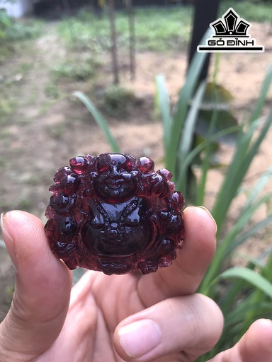 Mặt Dây Chuyền Di Lặc Đá Garnet Hồng Lựu Cao 36 Ngang 43 (mm) 116cts