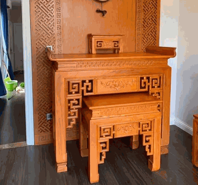 Mẫu bàn thờ gỗ Tần Bì đẹp, hiện đại cho chung cư