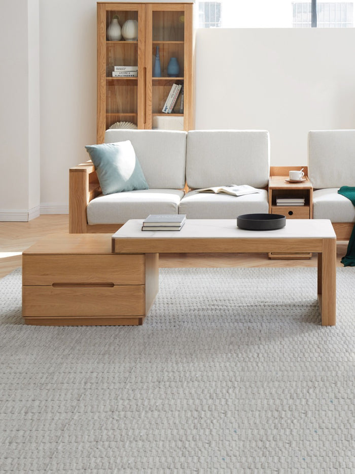 Không gian phòng khách nổi bật với mẫu thiết kế bàn trà gỗ Sồi (Oak) đầy sang trọng