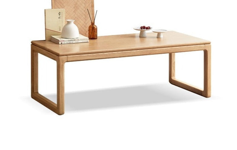 Bàn gỗ Tần Bì thông minh với thiết kế độc đáo, lạ mắt, cho phép để nhiều đồ đạc và làm gọn không gian căn phòng